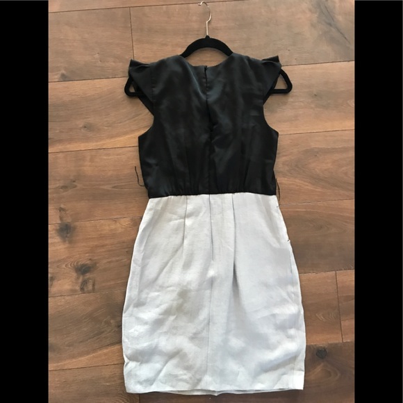 Brand new with tags dress with belt - Picture 2 of 3